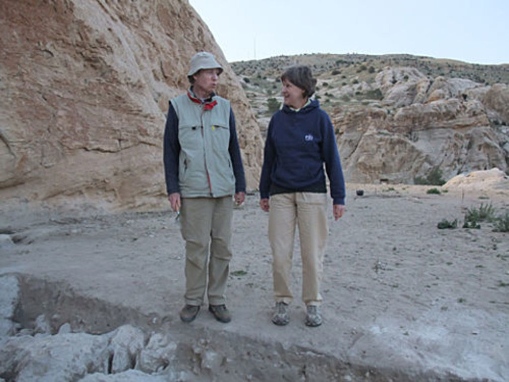 Robert and Wiltrud Wenning looking forward to another exciting excavation day at the Aslah Triclinium (photo: A. Barmasse)
