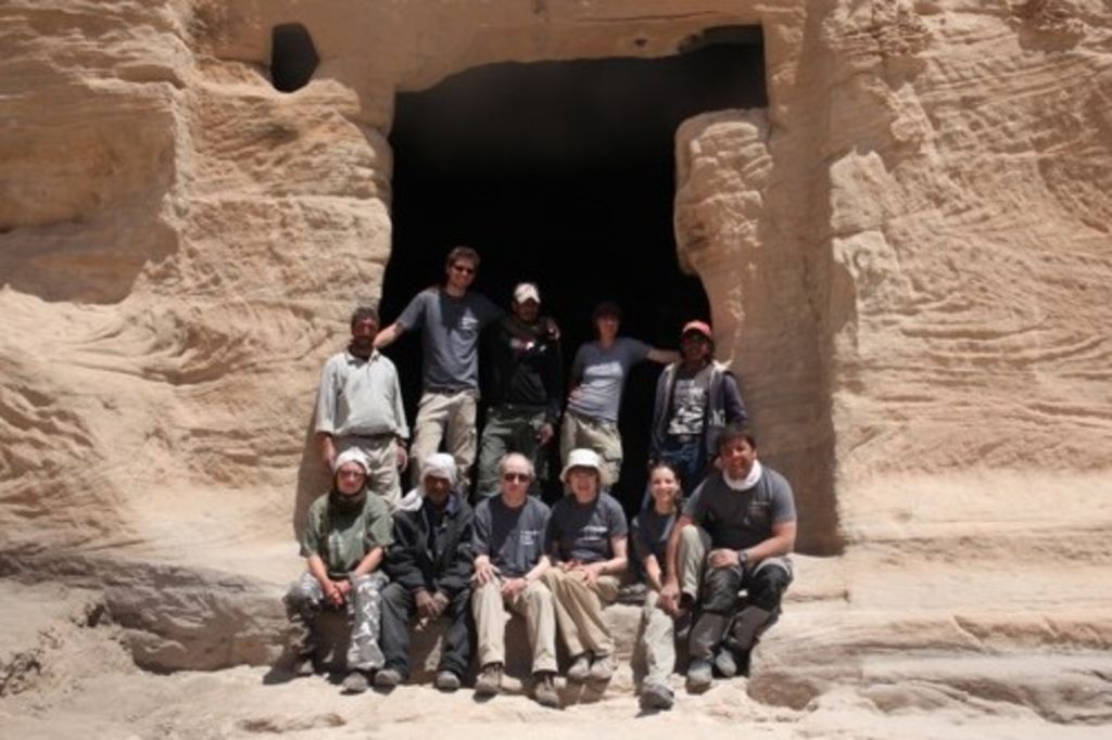 Fig. 89: Picture of the 2011 team at the Aslah complex.