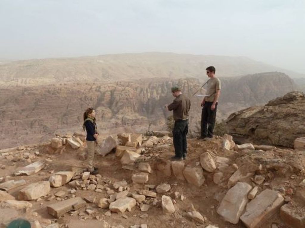 Fig. 20: Lydia Kappa, Jan Reimann and Will Kennedy (from left) getting started at Morton’s trench.
