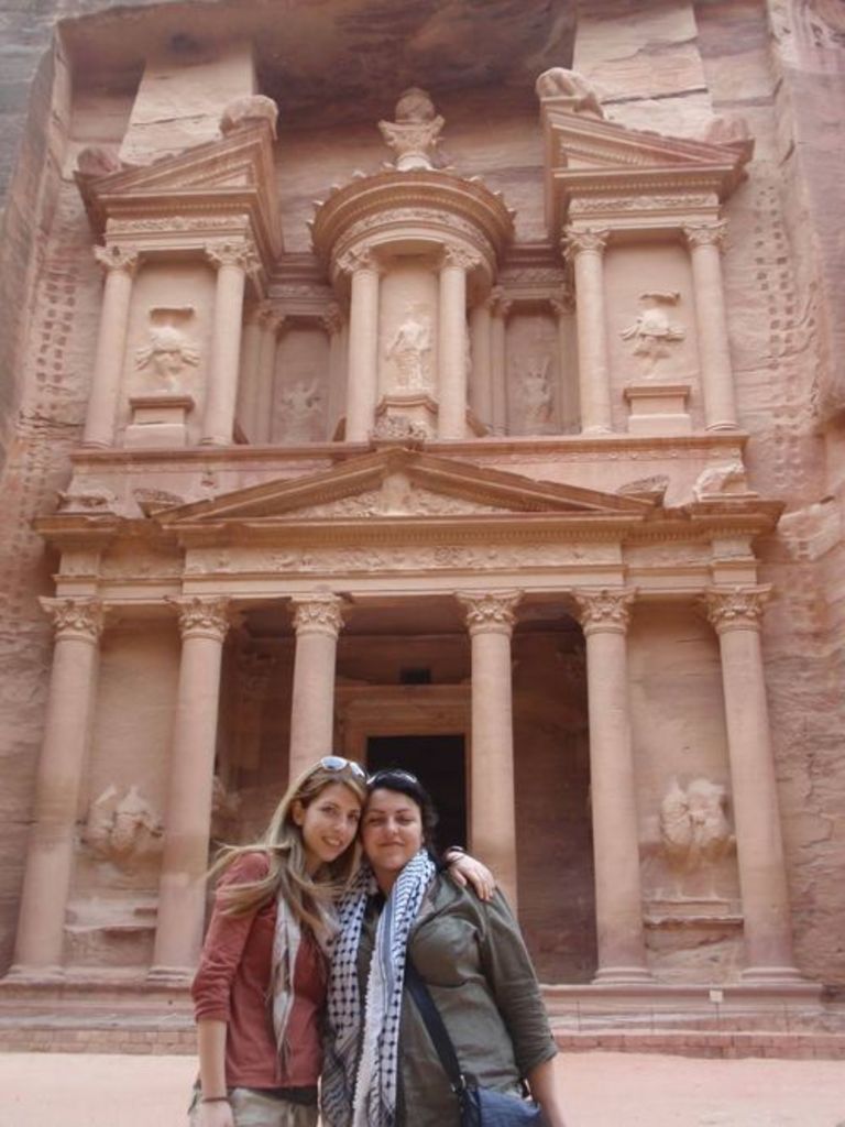 Fig. 33: Our Greek dream team, Lydia Kappa and Polly Agoridou in front of the Khazne.