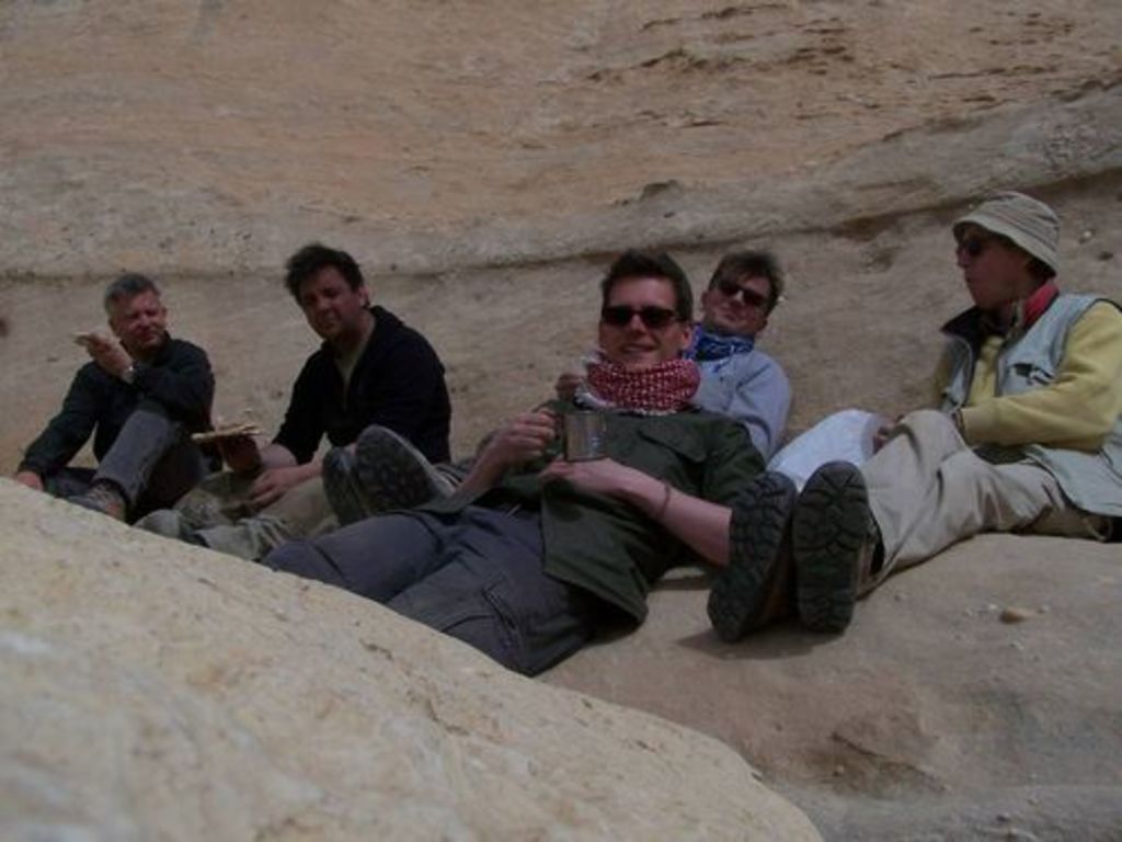 Fig. 44: The Aslahs during tea break. From left: Rolf Egli, M. D., Laurent Gorgerat, Sebastian Hoffman, Thomas Kabs and Robert Wenning.
