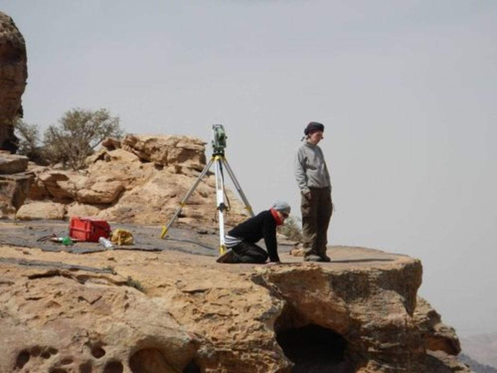 Fig. 60: Dorothea Koller and Jana Falkenberg preparing to take measurements on Umm al-Biyara. Guess who has vertigo ...