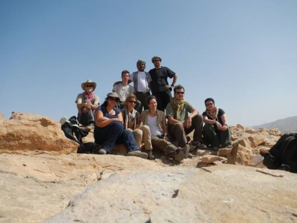 Fig. 80: Excursion team on Jabal Qaroun. Upper row from left: Piotr Bienkowski, Will Kennedy, Suleiman Mohammed, Stephan Schmid. Lower row from left: Polly Agoridou, Lydia Kappa, Nadine Bürkle, Sebastian Hoffmann and Maija Holappa.