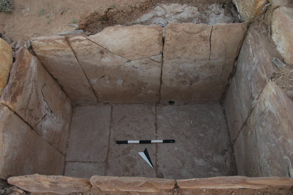 Fig. 11: Small bathtub within ST 20 after cleaning with outflow (photo: S. G. Schmid)