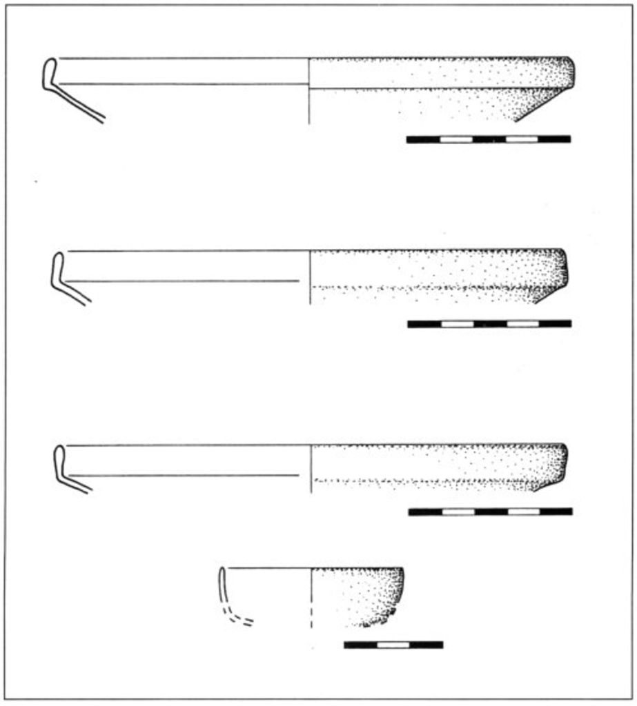 Fig. 20: Lower terrace, trench 2, Nabataean pottery from small sounding beneath the level of the floor foundations (photo: S. G. Schmid)