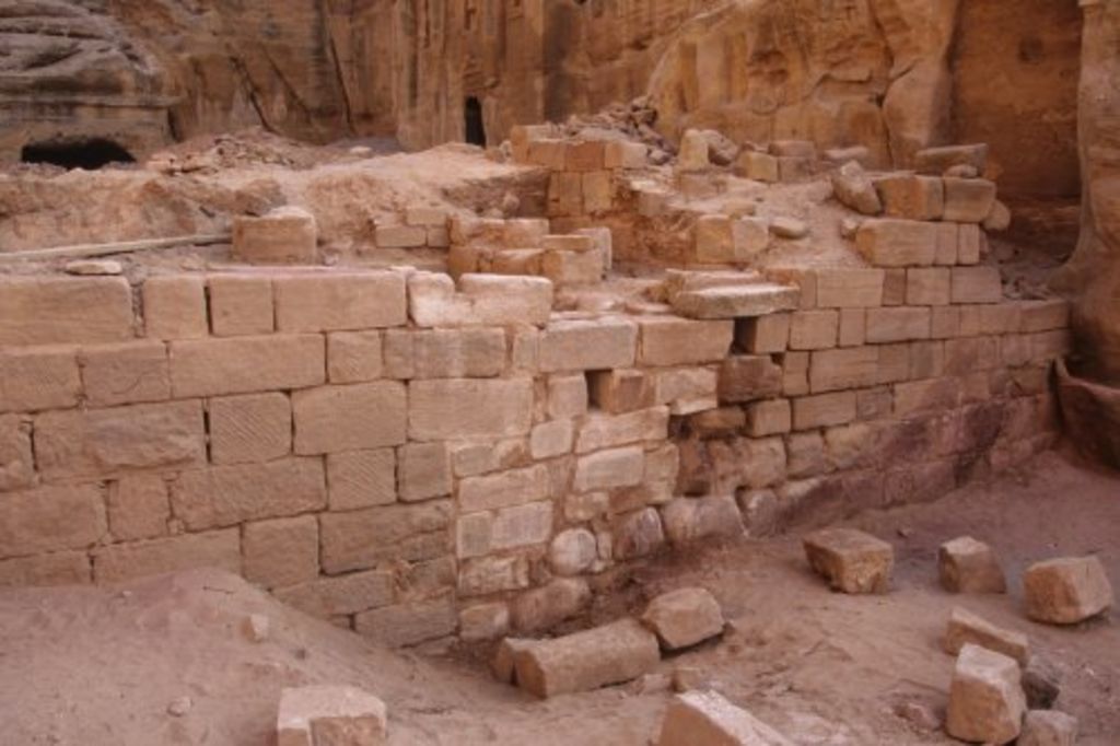 Fig. 40: Lower terrace, detail of main retaining wall from N after restoration (photo: S. G. Schmid)