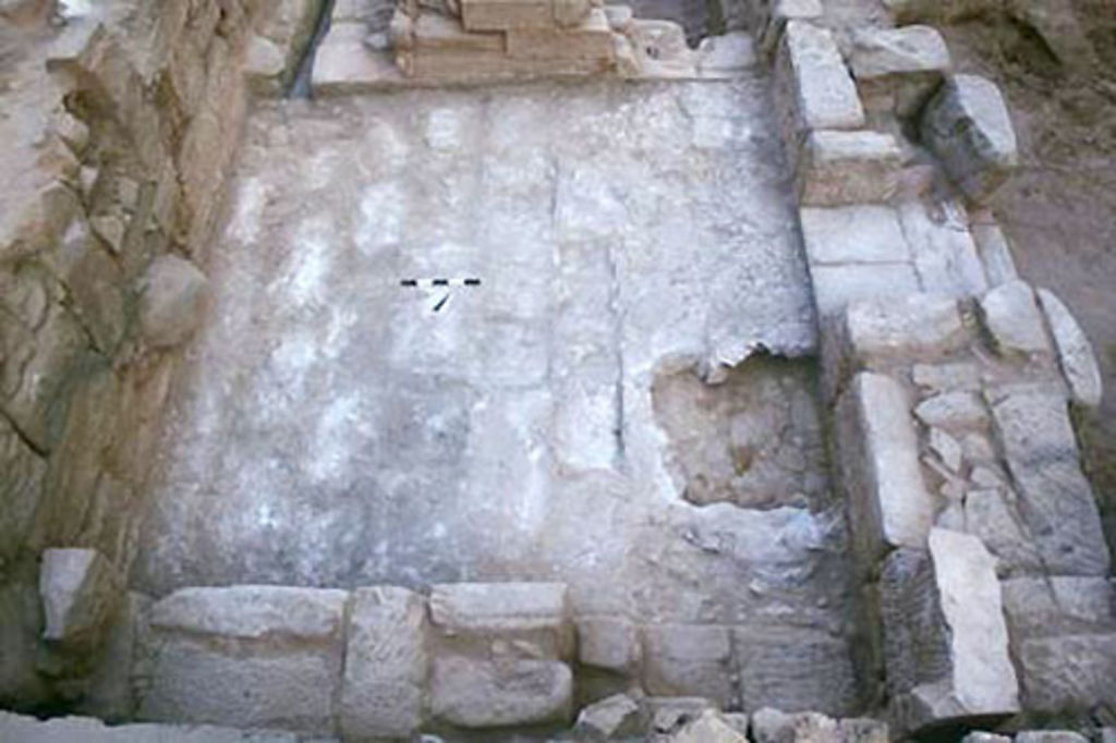 Fig. 6: Lower terrace, room 2 from SE (photo: S. G. Schmid)