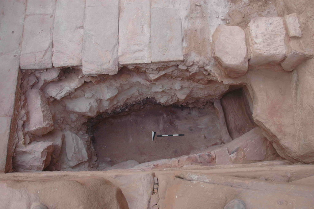 Fig. 13: Wadi Farasa East, small sounding in room 4 (photo: S. G. Schmid)