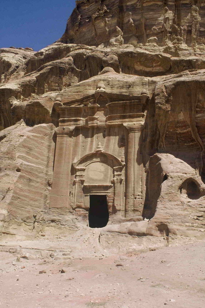 Fig. 20: Wadi Farasa East, Renaissance Tomb, exterior (photo: S. G. Schmid)