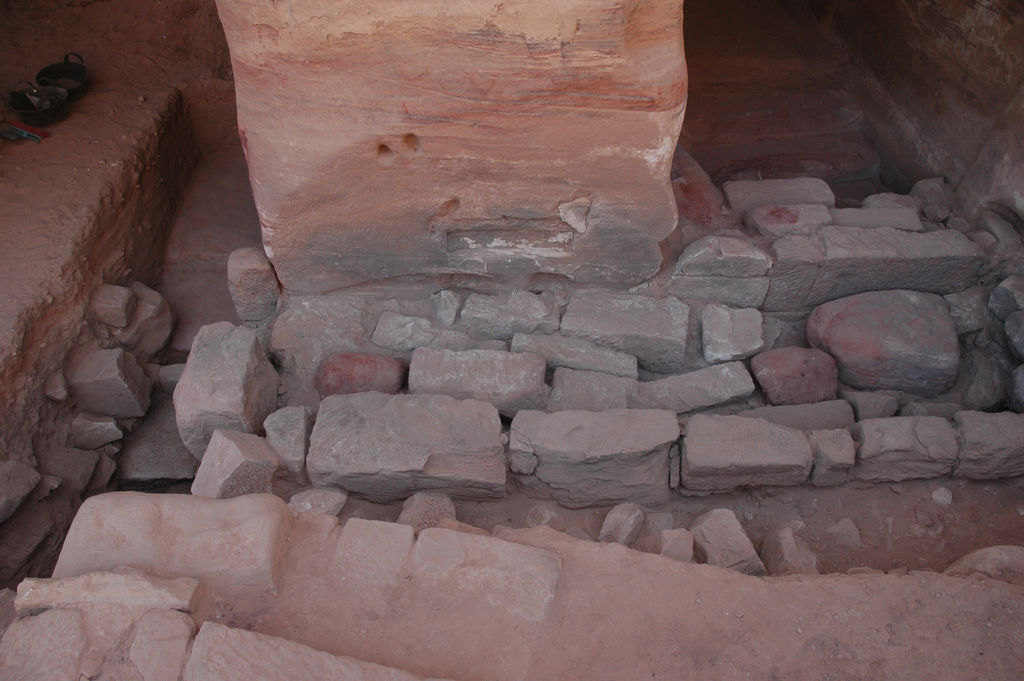 Fig. 10: Central and lateral entrance to huge triclinium (photo: S. G. Schmid)