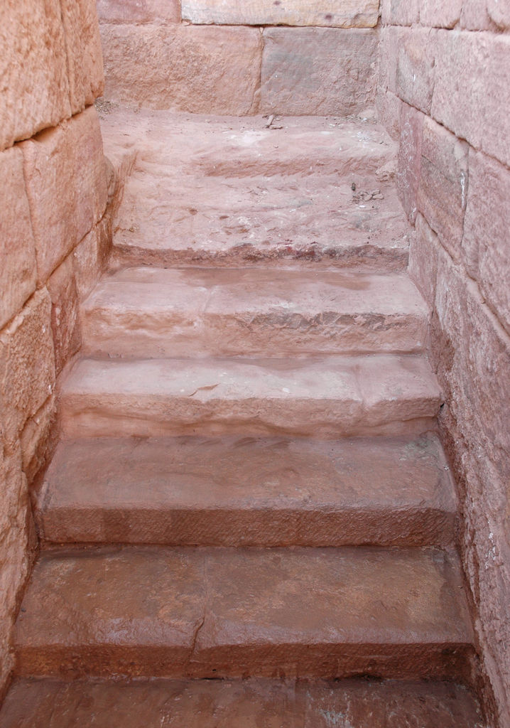 Fig. 25: Restoration in staircase (photo: S. G. Schmid)